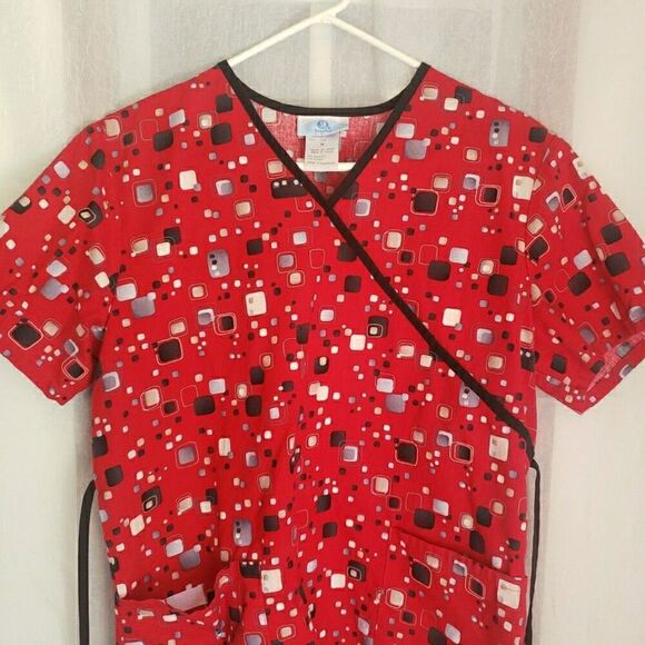 Scrubs Top Red Scrub Medical Vet Dental Tie for Front or Back Women Size M - Picture 3 of 9